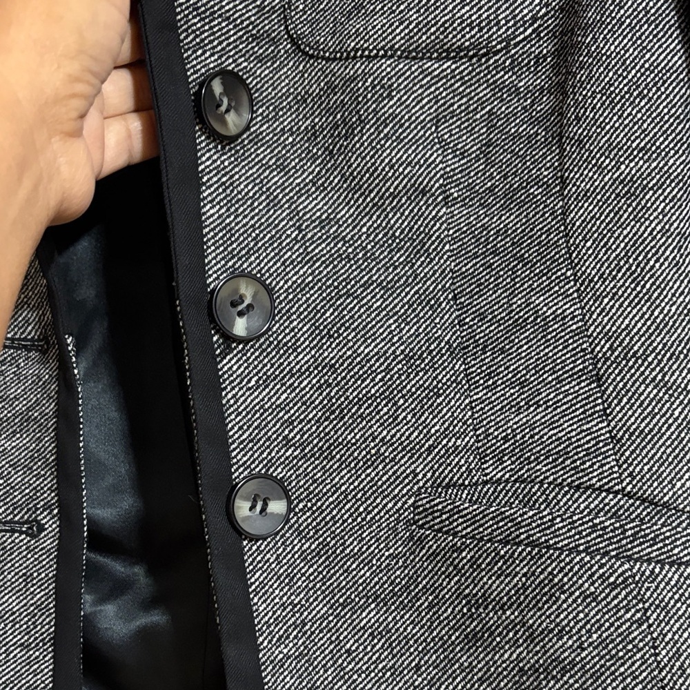 Trina Turk Women's Gray Blazer with Black Trim - Picture 5 of 16
